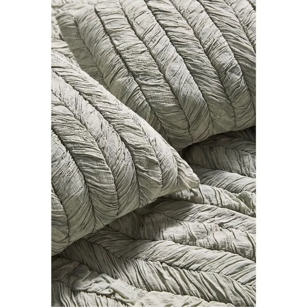 NWT Anthropologie Ruched Voile Vienna Queen Quilt